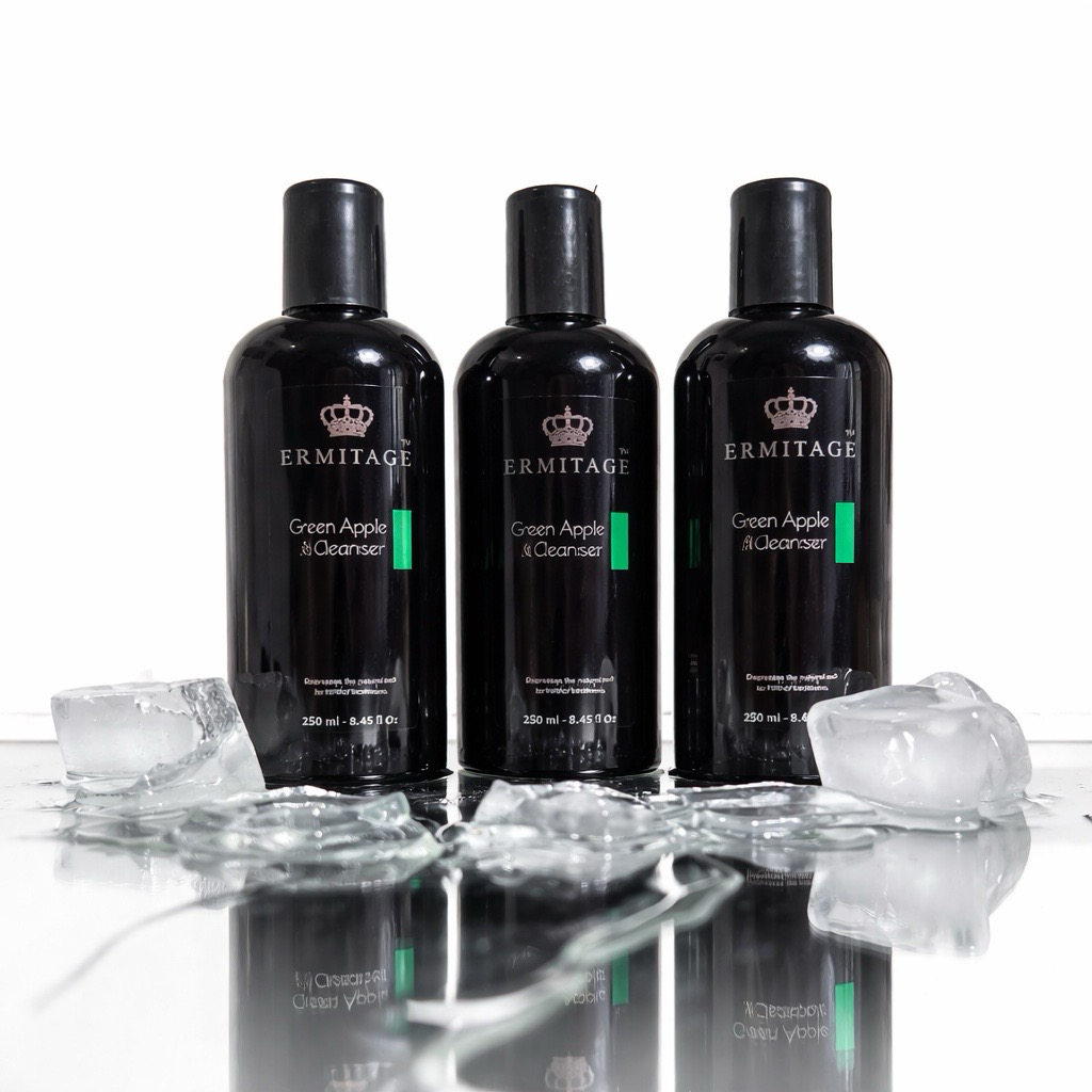 6F28F7AC-F522-426A-B5CB-BF0D263A5355 Cleanser “Green Apple” 250 ml. - Image 1